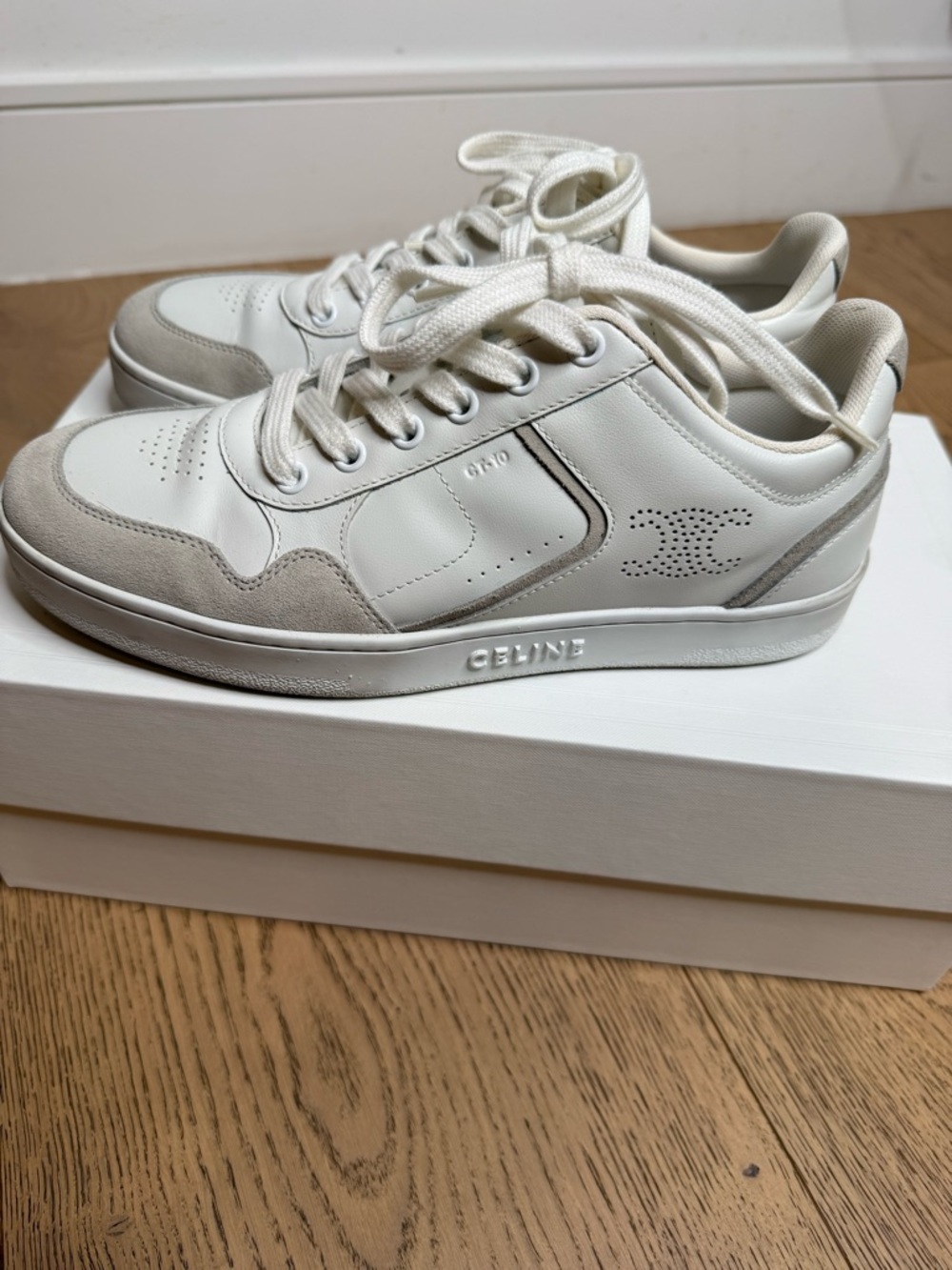 Celine CT-10 TRAINER LOW LACE-UP SNEAKER in CALFSKIN AND SUEDE CALFSKIN - Picture 5 of 7